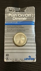 LEVITON 6681 SINGLE POLE PUSH ON/OFF DIMMER HOUSE WIRING 600W-120V AC IVORY NEW