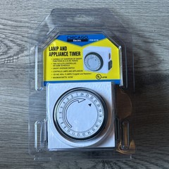 CHICAGO ELECTRIC LAMP & APPLIANCE TIMER 2 OUTLETS 125VAC, 15 AMPS W/ OVERRIDE