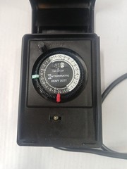 Original Intermatic Timer HB32R Raintight Outdoor Timer Switch Program 24 Hour
