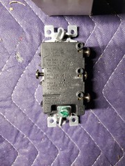 Leviton Ivory Decora Triple Rocker Wall Switch Screw and Quick Wire15A 1755-I