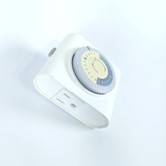 Heavy Duty Outdoor Timer 2-Outlet Easy To Use Push Pins