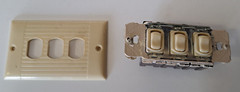 VINTAGE DESPARD TOGGLE LIGHT SWITCH SIERRA COVER AND EAGLE TOGGLE SWITCHES