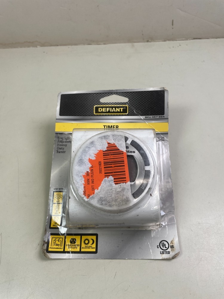 Defiant Heavy Duty Digital Timer 7-Day Programmable Dual Grounded Outlets