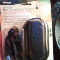 Westek 6089B Black 5A 120V Plug-In Foot Control Lamp Dimmer 500W 5ft. Cord NOS