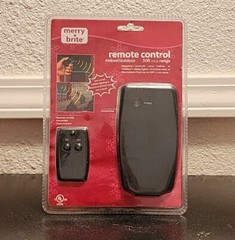 Merry Brite Indoor/Outdoor Light And Security Remote Control Power Outlet