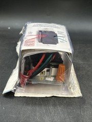 Leviton Single Pole 3 Way Preset Slide Dimmer 120V R50-IPL06-10M