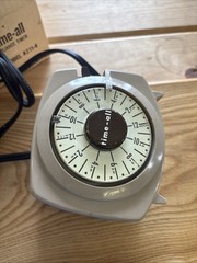 Vintage 1960’s Intermatic Time All Appliance Timer A211-4 w/ Box TESTED WORKS++