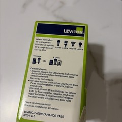 Leviton IllumaTech Dimmer Switch w Locator Light Electronic Low Voltage IP04-1LZ