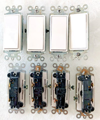 Leviton 5601-2WM 15Amp 120/277V Decora Rocker Single Pole Quiet Switch 8 in Box
