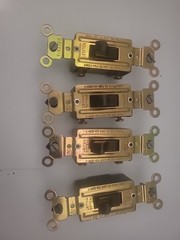 Leviton Swithes Lot Of Four Vintage U.S.A Made Single Pole Switches