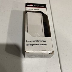 Cooper White 3-Way Decorator Rocker Wall Light Switch 15A 120/277V AC 7503W