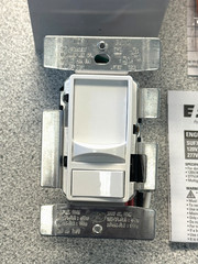 NEW Eaton SUF7-W White Universal Slide Dimmer 120/277V LED CFL ELV INC HAL FLR