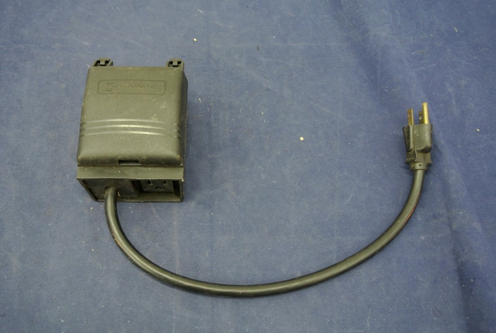 INTERMATIC HEAVY DUTY 24 HOUR OUTDOOR TIMER