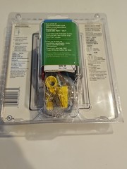 LUTRON DIVA C-L DIMMER LED 150W MODEL # DVWCL-153PH-WH SEALED