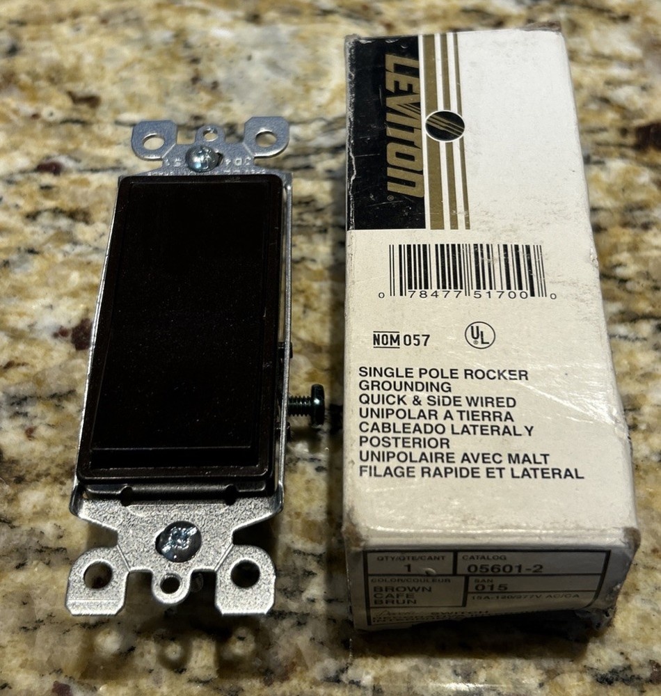 LEVITON 05601-2 BROWN DECORA SWITCH 15A-130/277VAC NOS NEW