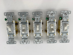 Hubbell 3-Way Switches, White, 5-Pack, Residential, 15A