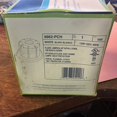 LEVITON 9862-9CH WHITE LAMPHOLDER 120 V