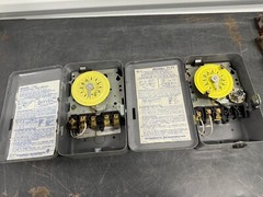 2X Intermatic T171 SPST 24 Hr HeavyDuty Lockable 125-Volt Mechanical Time Switch