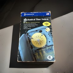 NEW Intermatic T101, 120V, 40 Amp, 24-Hour Mechanical Timer Switch
