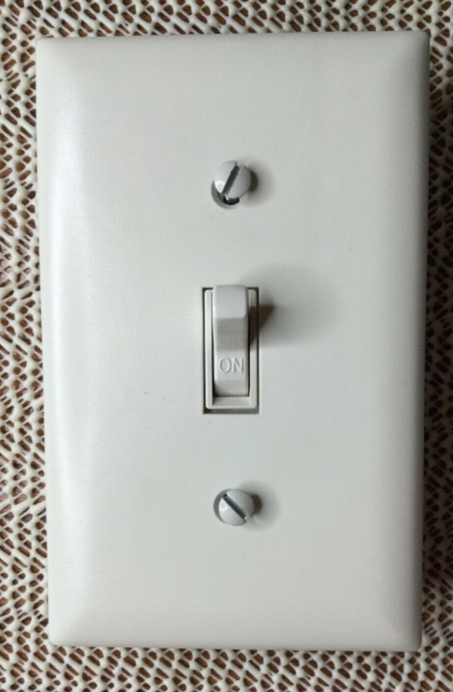 Pass & Seymour Light Almond Single Pole ON/OFF Framed Toggle Switch 15A 660-LAG