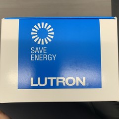 Lutron Claro Smart Switch with Wallplate for Caséta DVRFW-5NS-WH – Brand New