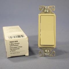 Cooper Ivory Residential 3-Way Decorator Rocker Light Switch 15A 7503V Boxed