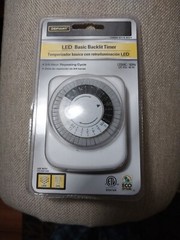 Defiant LED Basic Backlit Timer LED CFL 24 Hour Dial Plug Kitchen Home