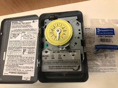 Intermatic 24 Hour Mechanical Time Switch model : T101, 120VAC, SPST, (NEW).