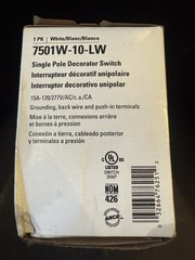 10 Pack EATON 15 AMP Single Pole Decorator Switch -WHITE- #7501W-10-LW