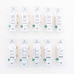 10 Eaton White Commercial Single Pole ON/OFF Toggle Light Switches 15A CS115W
