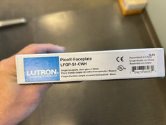 Lutron PICO LFGP-S1-CWH Single Face Plate Clear Glass/White