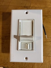 NEW Hubbell 600 Watt Single Pole White Single Pre-Set Slide Incandescent Dimmer