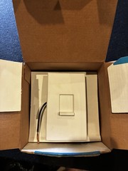 LUTRON N-1000-WH Single Pole Incandescent Slide Dimmer NOS