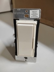 Leviton DS710 Decora Dimmer Switch 1200W Full Range. Used
