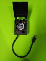 Intermatic OUTDOOR TIMER w/Weatherproof Cover Model: HB35R, 10 Amps, Auto Timer