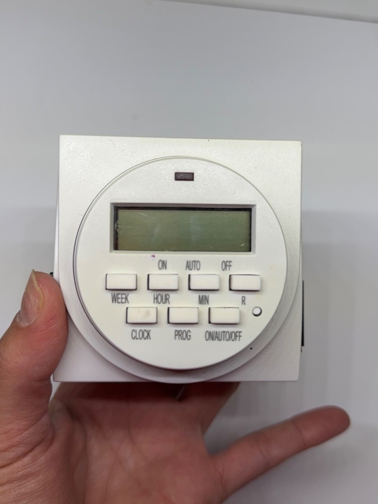 Digital Grow Light Timer Plug – 7 Day Programmable Outlet Switch