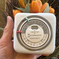 Vintage Intermatic Master Control 24 Hour Automatic Program Timer 3 Prong TN311