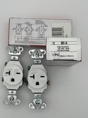 Pass & Seymour 5851-W Single Receptacle 20A 250V 6-20R OPEN BOX