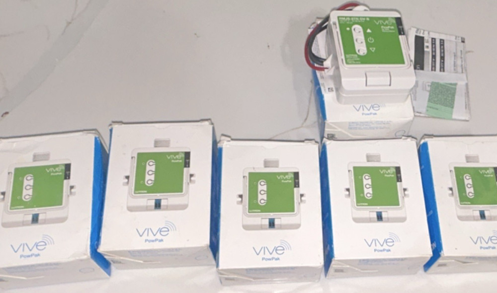 Lutron Vive PowPak RMJS-8TN-DV-B 0-10V Dimming Module 120/277V