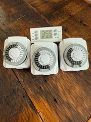 24-Hour Plug in Programmable Electric Outlet Timer lot of 4, 1 different