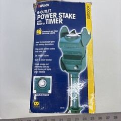 Woods 6-Outlet Power Stake w/Built In Timer Flip Cover 24 Hour ON/OFF Cycles