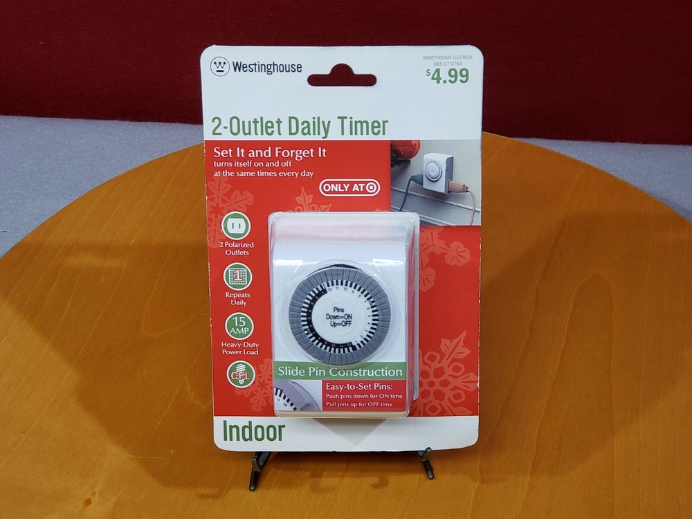 Westinghouse 2-Outlet Daily Timer Set it & Forget It Auto On/Off 15AMP Slide Pin