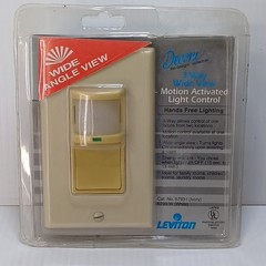 Leviton Decora Wide View Motion Activated Light Control 6793-I Ivory