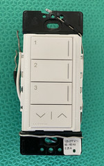 Lutron RRST-W3RL-WH RadioRA 3 Sunnata RF 3-Button Keypad with Raise/Lower – USED