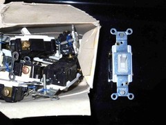 (9) NEW 15A – 120 V White Light Switch UND. LAB INC