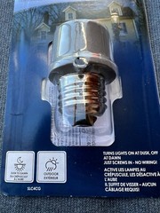Westek SLC4CG Dusk to Dawn Light Control 150W Indoor/Outdoor Incandescent Gray