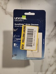 Leviton Decora SureSlide Universal Single-Pole Slide Dimmer 6672-1LW White