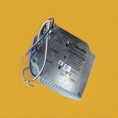 🔥 Leviton PE300-D0W Fluorescent Dimming Control Power Extender ~ 1 Unit🔥