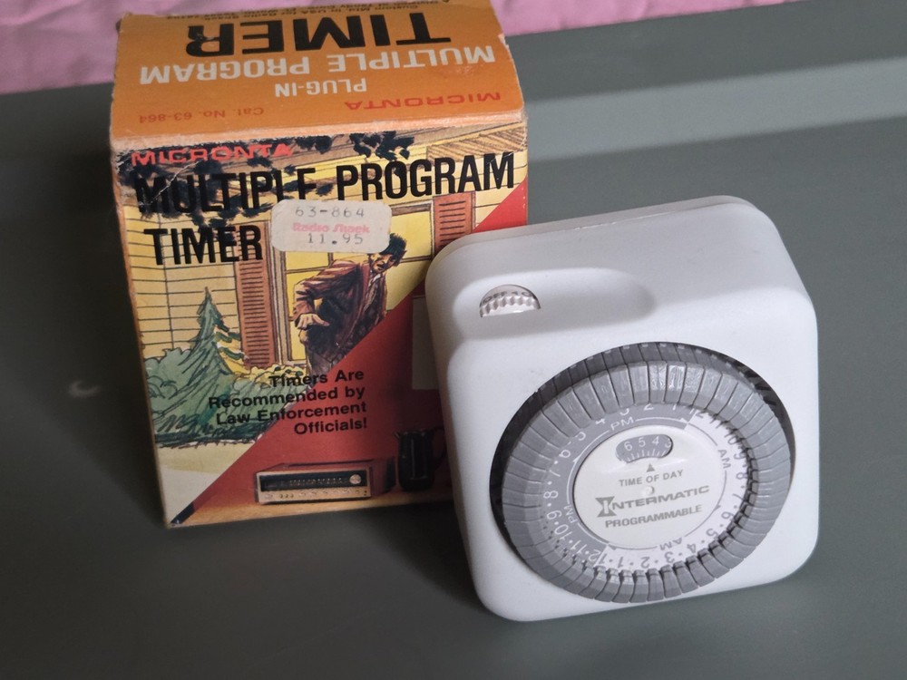 INTERMATIC TN-111 Mechanical 24 Hour Timer for Lamps/Appliances