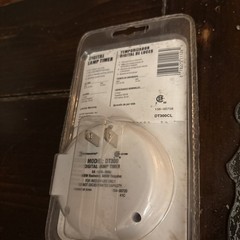 New- Intermatic Digital Lamp Timer DT300CL Programable Outlet Indoor Sealed